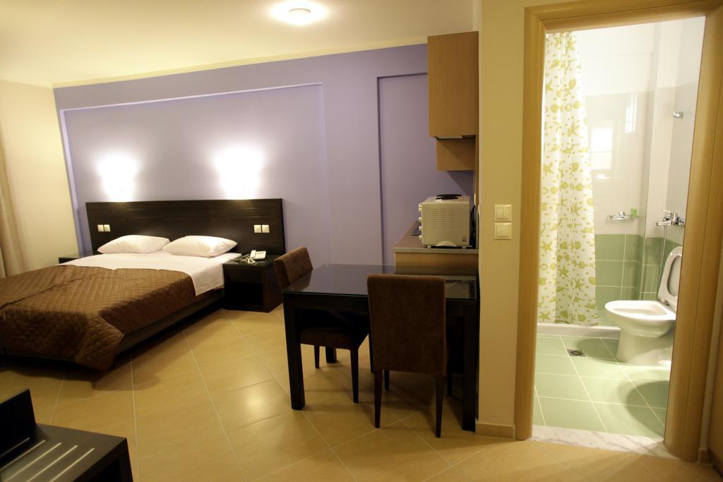 Aparthotel Cavos Fokidos Chiliadou  Zimmer foto