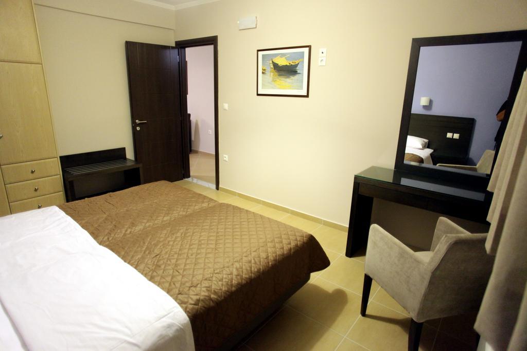 Aparthotel Cavos Fokidos Chiliadou  Zimmer foto