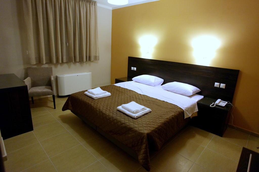 Aparthotel Cavos Fokidos Chiliadou  Zimmer foto