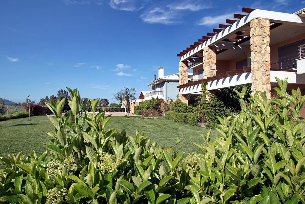 Aparthotel Cavos Fokidos Chiliadou  Exterior foto