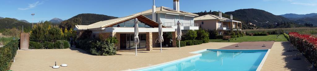 Aparthotel Cavos Fokidos Chiliadou  Exterior foto